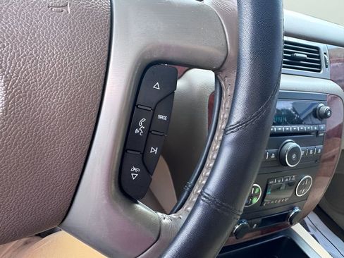 Used 2013 Chevrolet Silverado 1500 LTZ AWD/4WD image 18