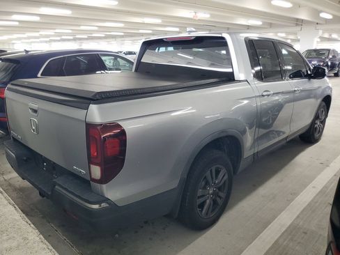 Used 2019 Honda Ridgeline Sport image 3