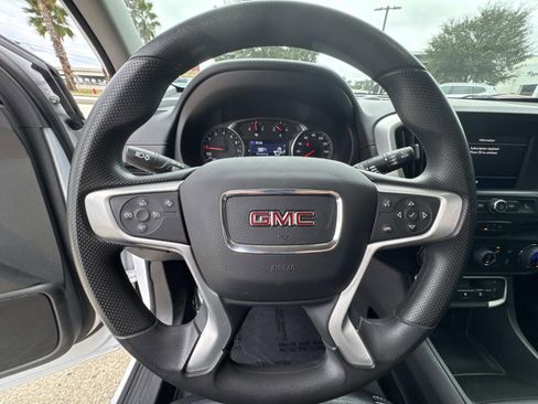 Used 2022 GMC Terrain SLE w/ Driver Convenience Package image 23