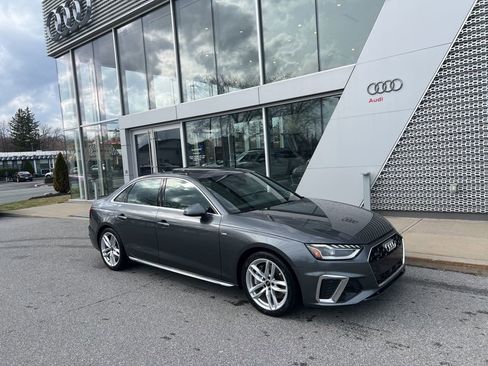 Used 2023 Audi A4 2.0T Premium w/ Convenience Package image 9