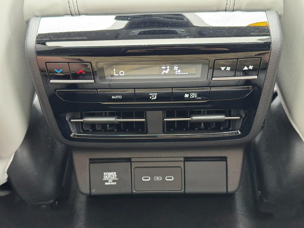 Certified 2026 Acura MDX w/ Technology Package AWD/4WD image 14
