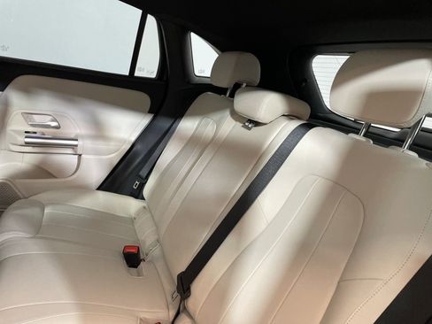 Certified 2025 Mercedes-Benz GLA 250 image 29