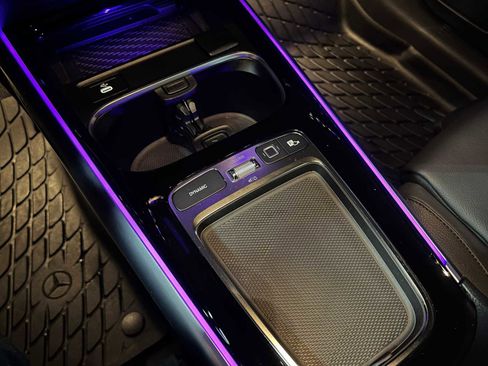 Certified 2025 Mercedes-Benz GLA 250 4MATIC image 33