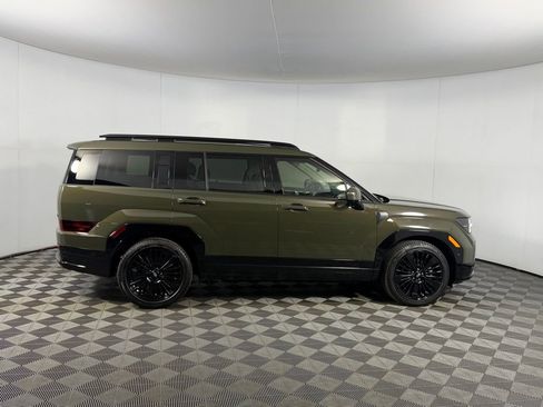 Used 2025 Hyundai Santa Fe Calligraphy FWD image 5