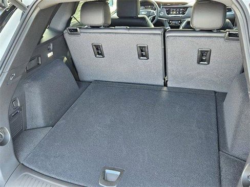 New 2026 Cadillac XT5 Luxury image 21