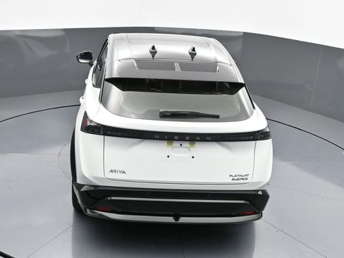 Used 2023 Nissan Ariya image 35