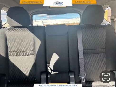 Used 2018 Nissan Rogue SV w/ Premium Package image 18