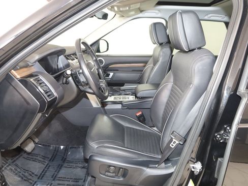 Used 2018 Land Rover Discovery HSE Luxury AWD/4WD image 13