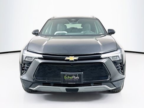 Used 2024 Chevrolet Blazer EV LT image 2