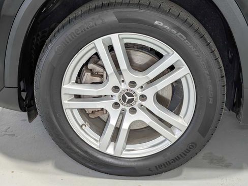 Certified 2021 Mercedes-Benz GLA 250 4MATIC image 3