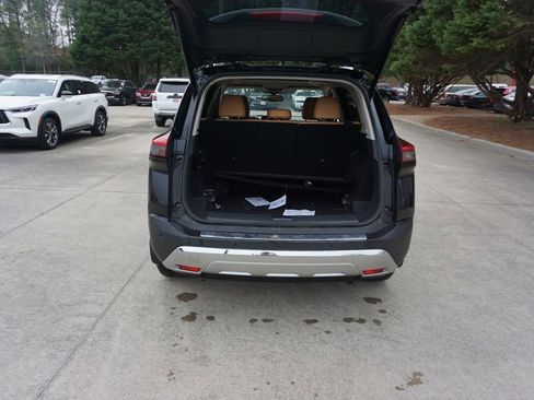 Used 2023 Nissan Rogue Platinum image 15