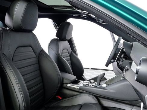 New 2025 Alfa Romeo Giulia image 23