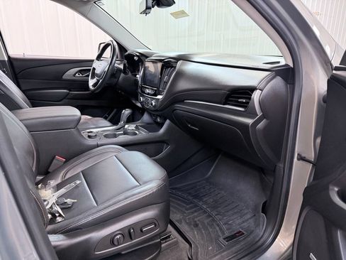Used 2019 Chevrolet Traverse LT w/ LT Premium Package FWD image 34
