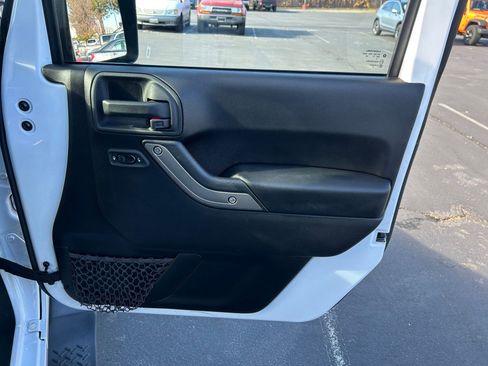 Used 2014 Jeep Wrangler Unlimited Sport w/ Quick Order Package 24S image 25