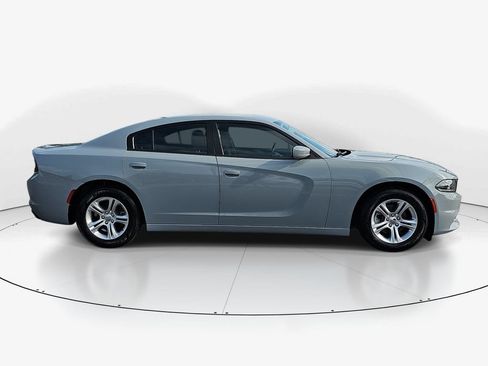 Used 2021 Dodge Charger SXT RWD image 5