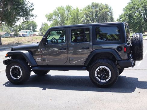 Used 2018 Jeep Wrangler Unlimited Sport AWD/4WD image 8