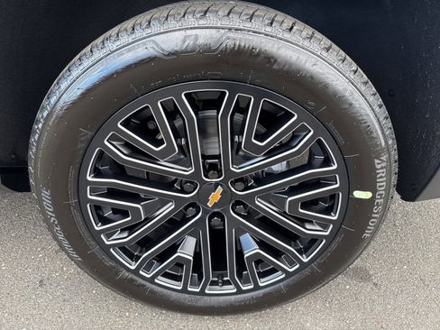 New 2026 Chevrolet Tahoe High Country image 11