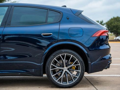 Used 2023 Maserati Grecale Modena image 5