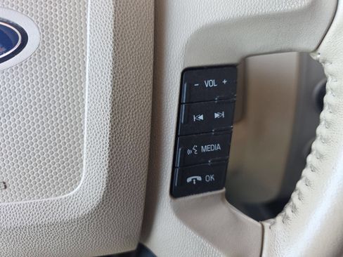 Used 2012 Ford Escape XLT image 19