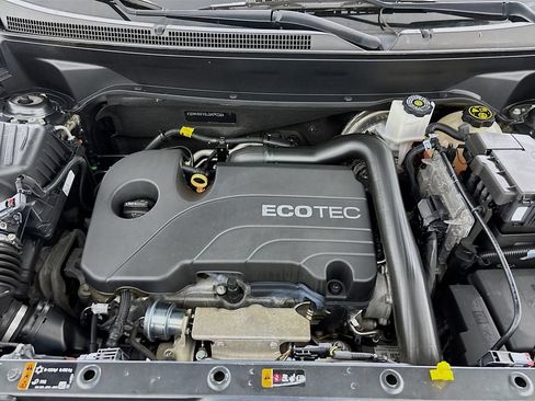 Used 2020 Chevrolet Equinox LT FWD image 27