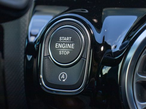 Used 2023 Mercedes-Benz CLA 250 image 31