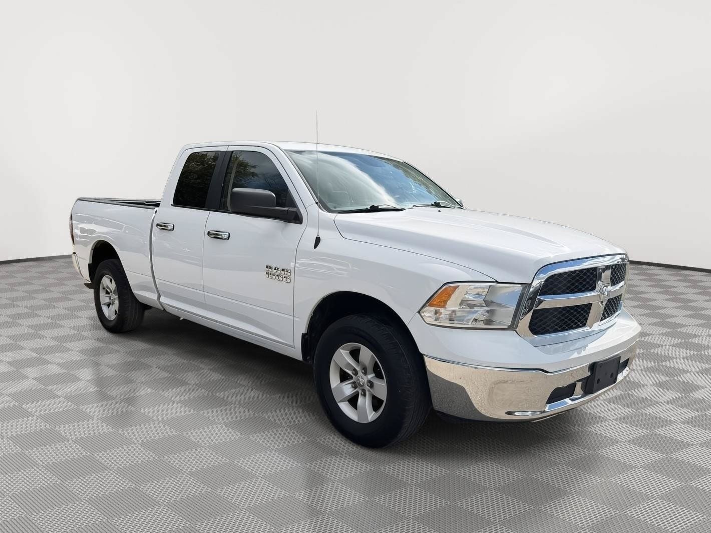 Used 2016 RAM 1500 Classic SLT AWD/4WD image 8