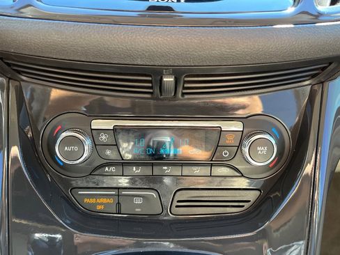 Used 2016 Ford Escape Titanium image 16