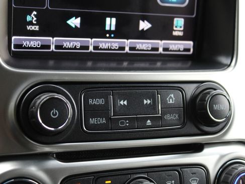 Used 2015 Chevrolet Suburban LT image 38