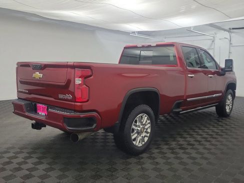 Used 2024 Chevrolet Silverado 2500 High Country w/ High Country Premium Package image 7