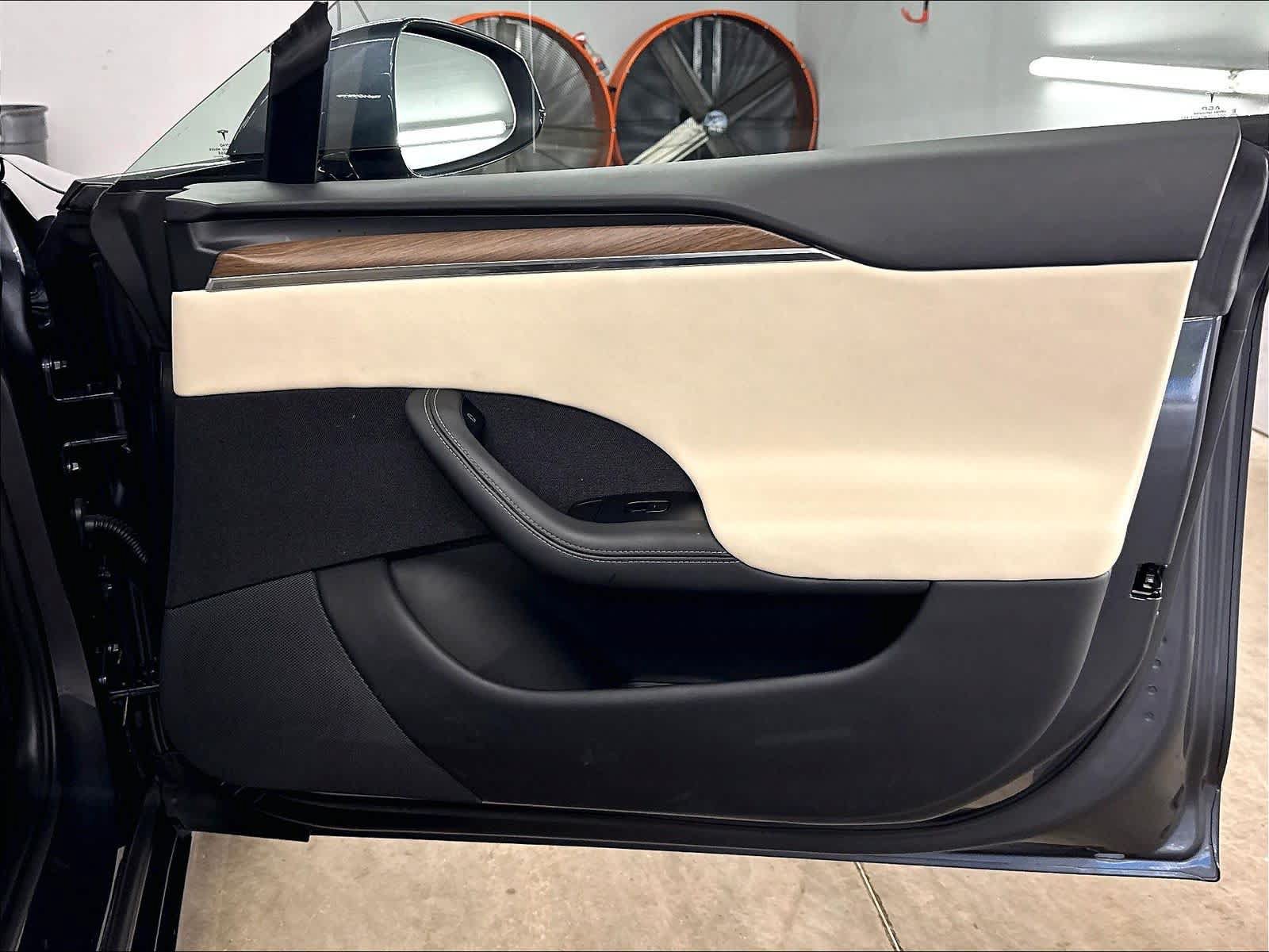 Used 2022 Tesla Model S AWD/4WD image 24