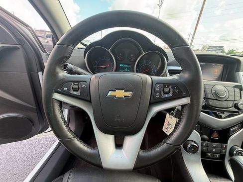 Used 2016 Chevrolet Cruze LT FWD image 16