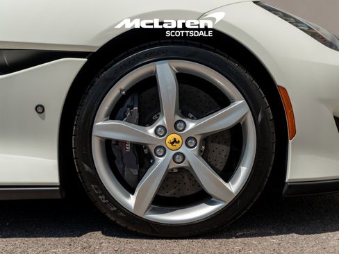 Used 2019 Ferrari Portofino image 22
