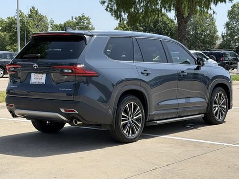 Used 2025 Toyota Grand Highlander AWD Hybrid image 4
