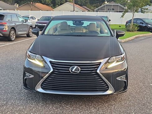 Used 2017 Lexus ES 350 FWD image 2