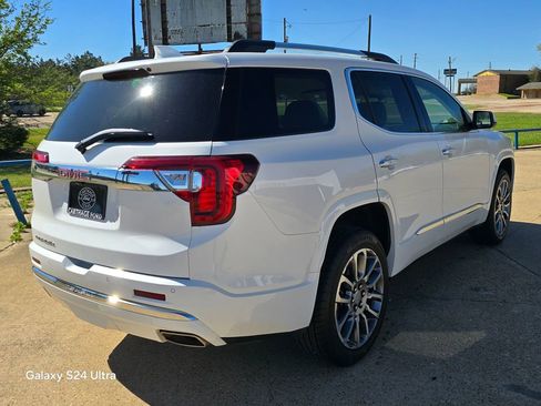 Used 2023 GMC Acadia Denali FWD image 5