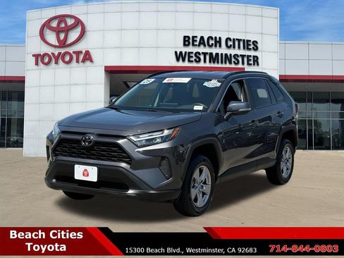 Certified 2025 Toyota RAV4 XLE FWD image 6