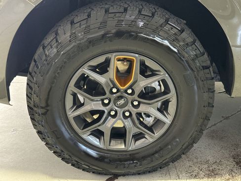 Used 2025 Ford Expedition Tremor AWD/4WD image 13