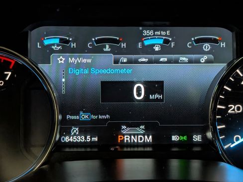 Used 2018 Ford F150 Platinum w/ Equipment Group 701A Luxury image 25