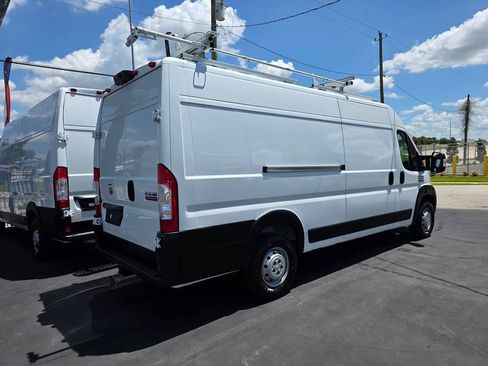 Used 2022 RAM ProMaster 3500 w/ Convenience Group FWD image 6