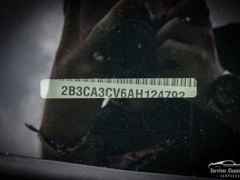 Used 2010 Dodge Charger SXT RWD image 21