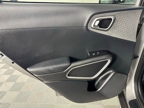 Used 2024 Kia Soul LX w/ Option Group 015 image 21