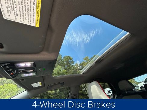 Used 2024 Volkswagen GTI SE image 33