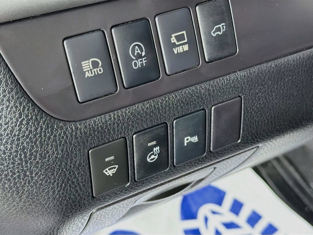Used 2019 Toyota Highlander Limited AWD/4WD image 10