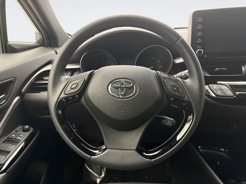 Used 2021 Toyota C-HR Nightshade image 12