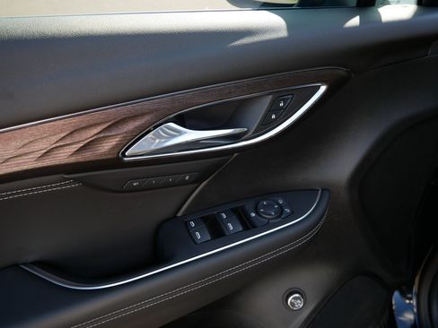 Used 2023 Buick Envision Avenir AWD/4WD image 18