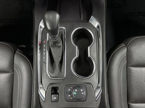 Used 2022 Chevrolet Traverse High Country image 24