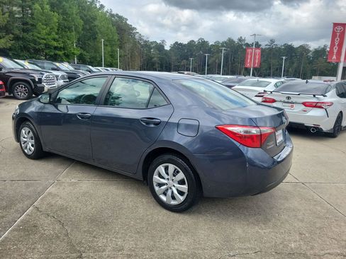 Used 2016 Toyota Corolla LE FWD image 3