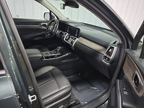 Used 2021 Kia Sorento EX AWD/4WD image 15