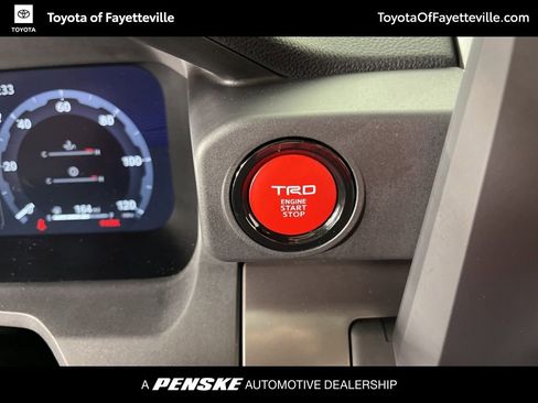 Certified 2025 Toyota Tacoma TRD Off-Road image 32