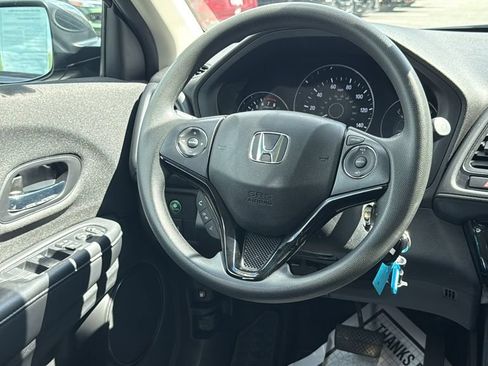 Used 2021 Honda HR-V LX image 23